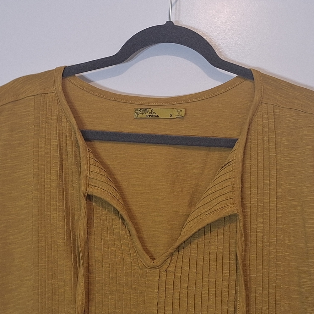 PrAna Ocupas Popover Top Gold Organic Cotton Blnd Stretchy Size Small Oversized - Picture 3 of 9
